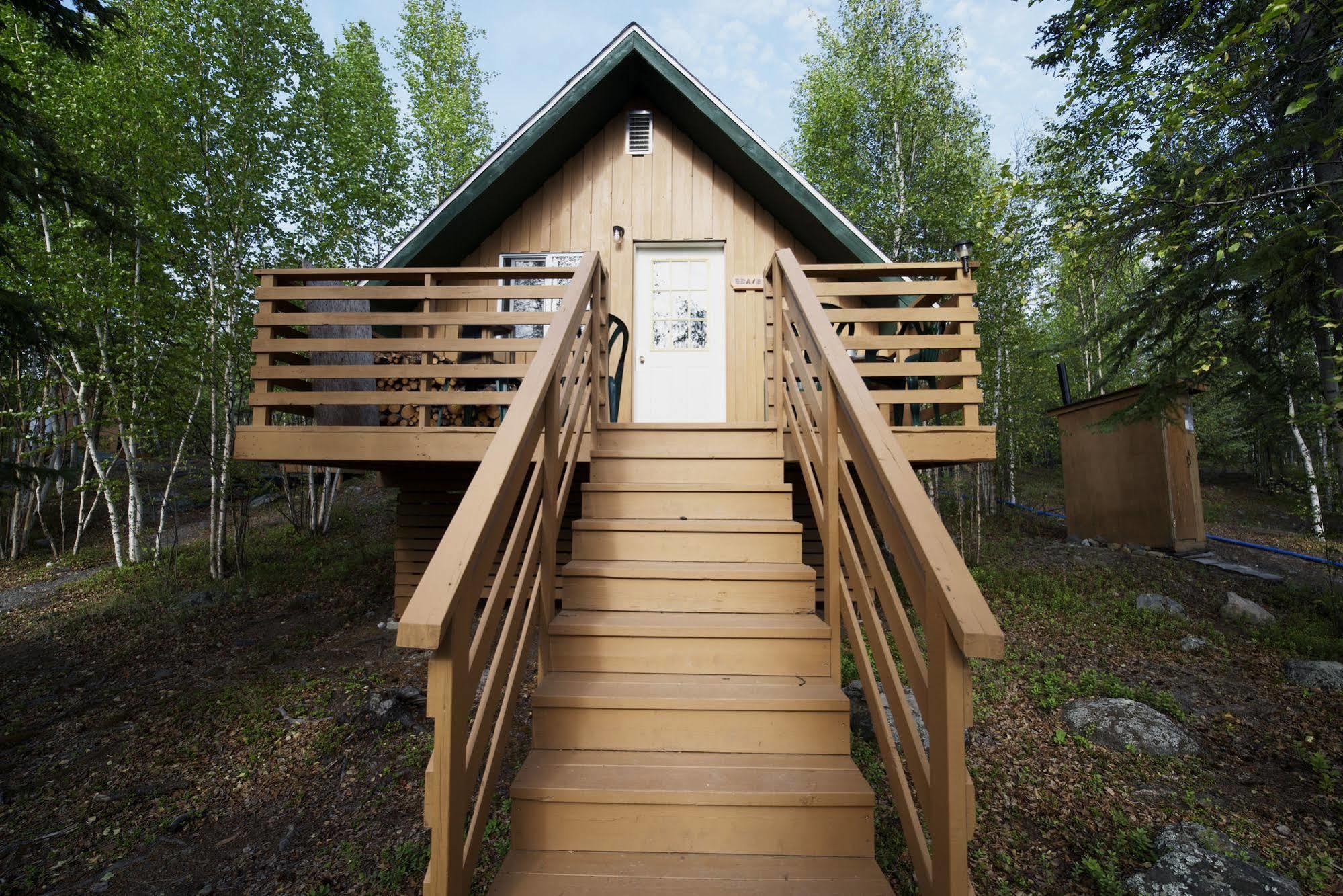 Yellow Dog Lodge, Inc. 옐로나이프 외부 사진